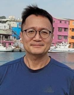 Dominic Meng-Hsuan Yang